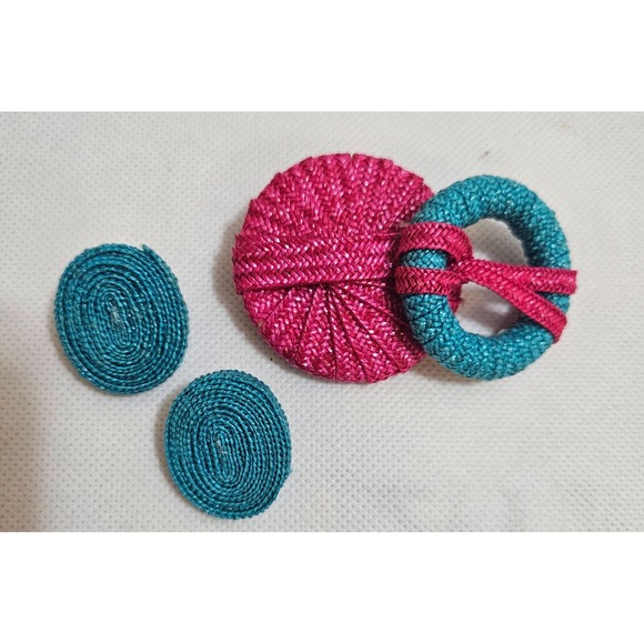 Jewelry - Vintage HOT Pink and Turquoise Blue Raffia Weave Oval Earrings Brooch Pin‎ 80's